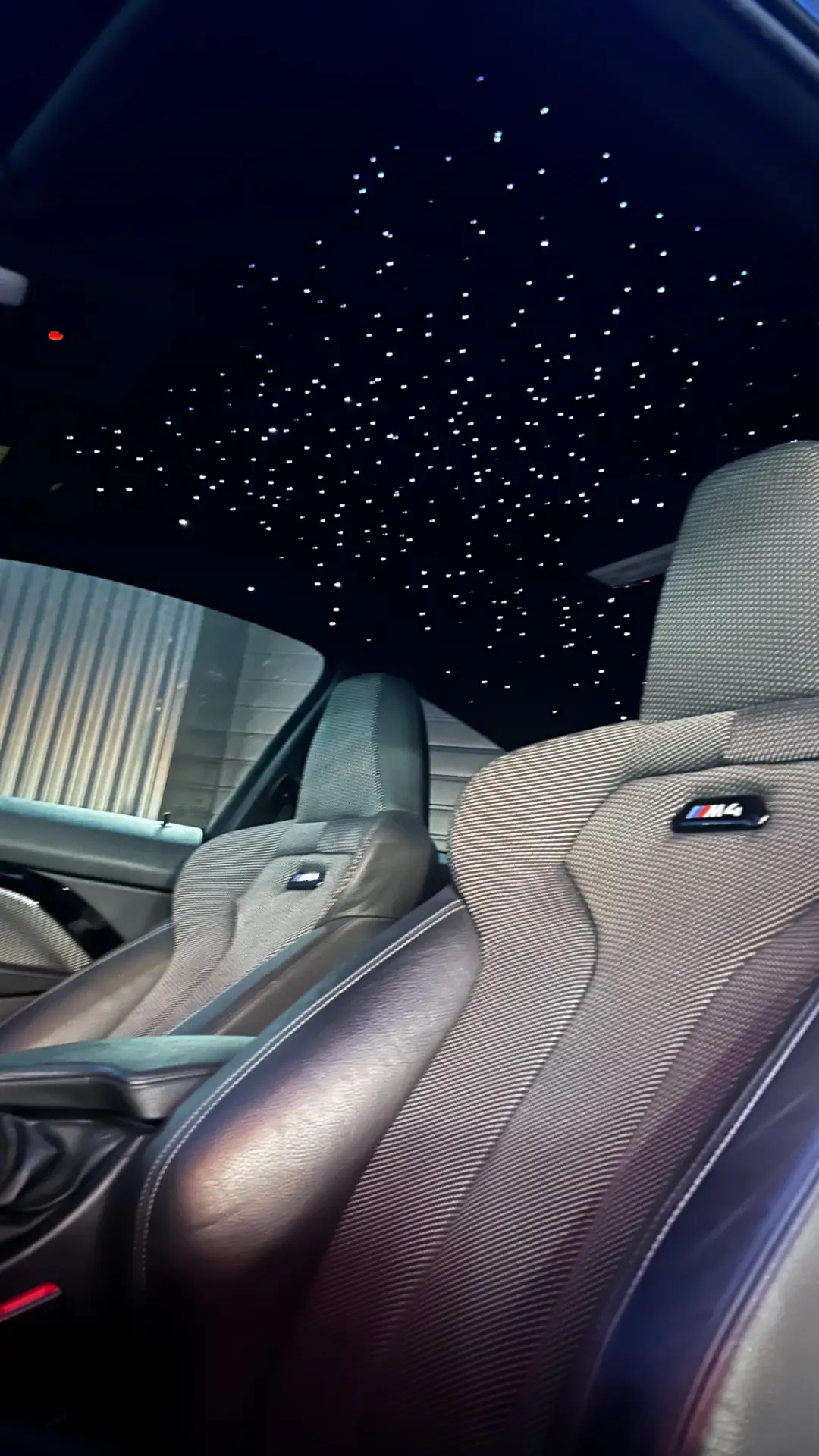 BMW M4 - programovatelné nebe – foto 2