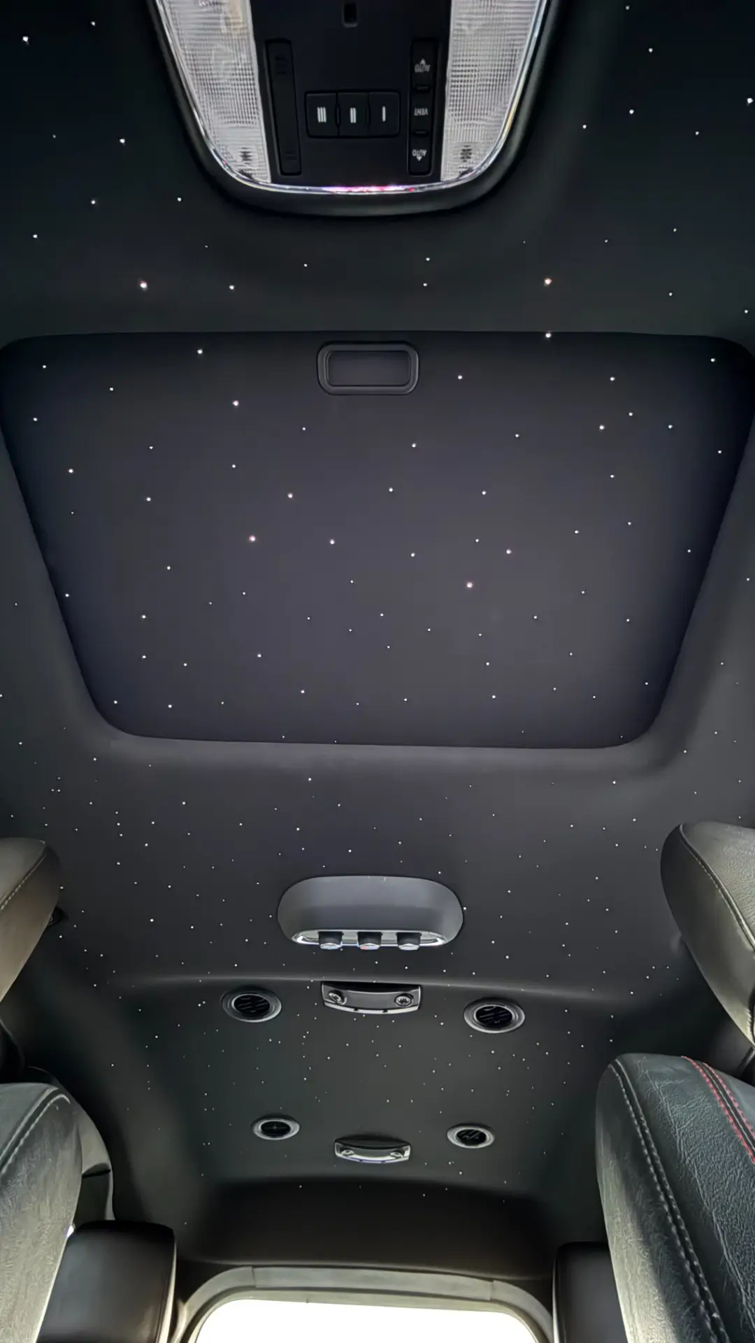 Dodge Durango - programovatelné nebe se šíbrem – foto 2