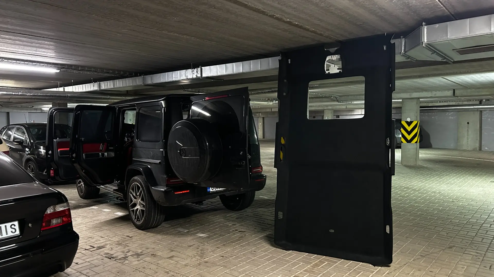 Mercedes G63 AMG - jednobarevné nebe – foto 4